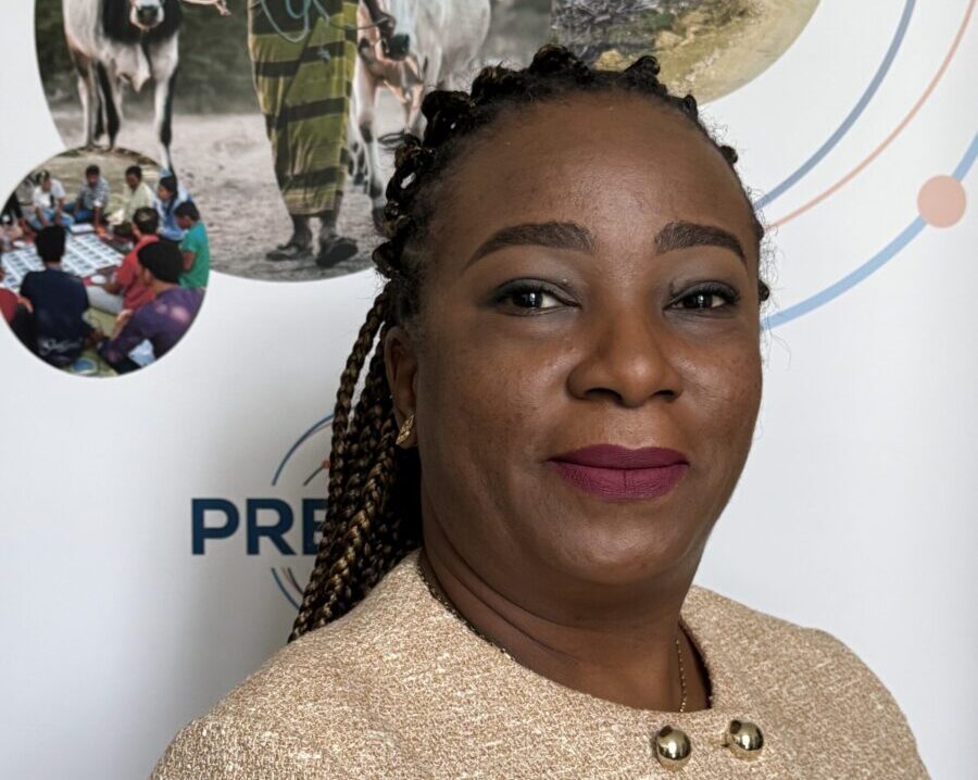 portrait of Elisabeth Dibongue